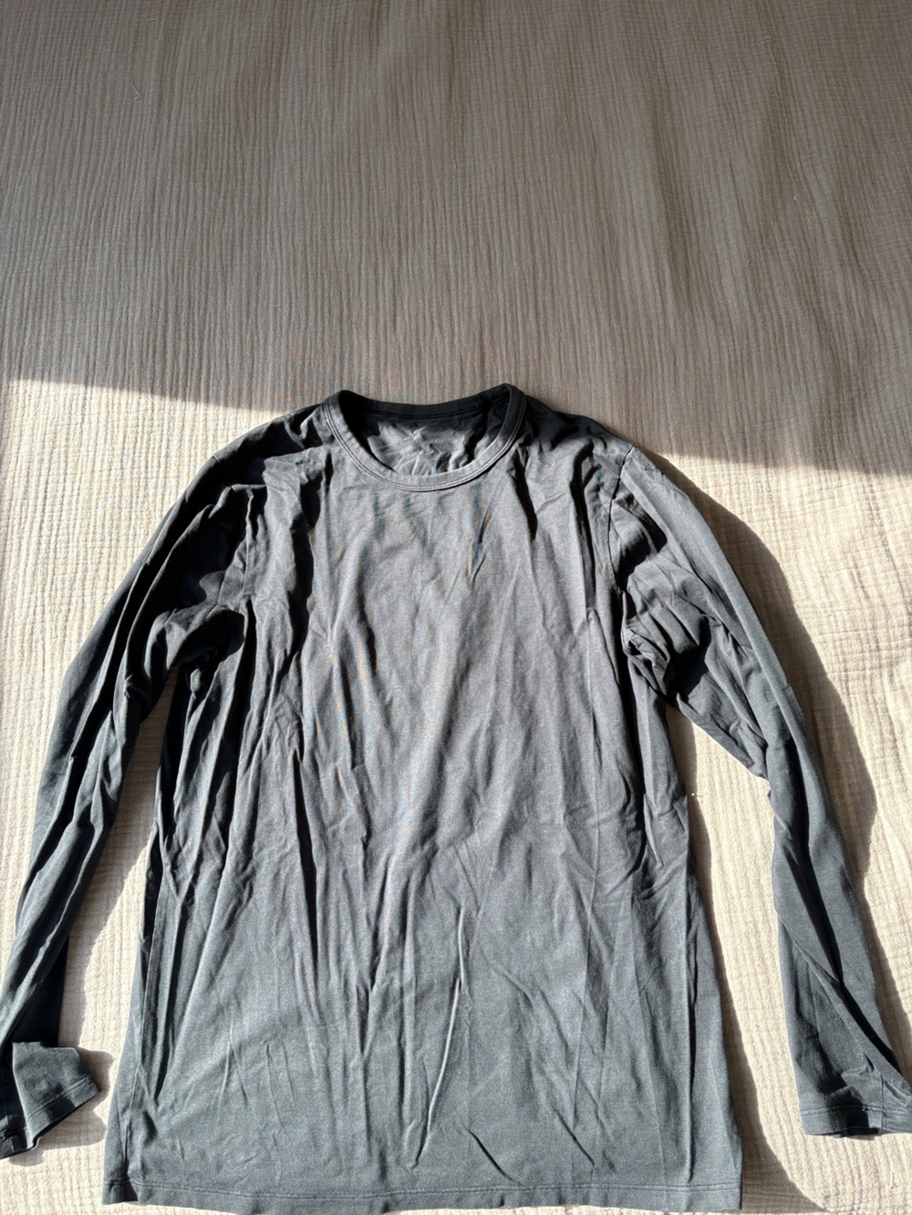 Lululemon Fundamental Long sleeve tee black